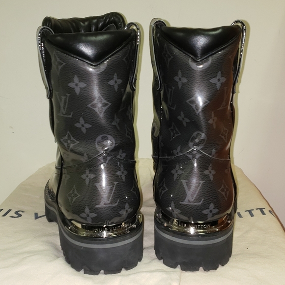Louis Vuitton Outland Ankle Boots - Picture 4 of 8